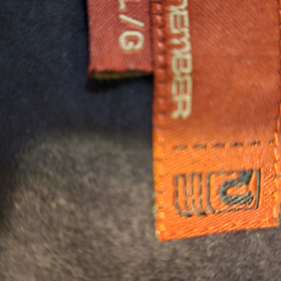 Private Member luxurious black button up - Picture 9 of 10